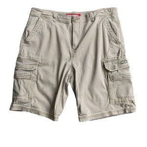 UNIONBAY Cargo Shorts Mens 42 Beige Khakis Flap Cargo Pockets Hiking Outdoor EUC